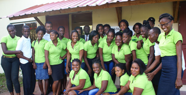 Studierende im Montessori Lehrer-Ausbildungszentrum der Peter-Hesse-Stiftung in Haiti